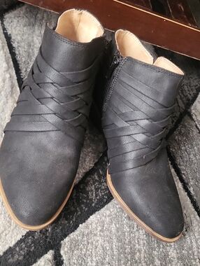 Life Stride Black Wrap Detail Ankle Booties